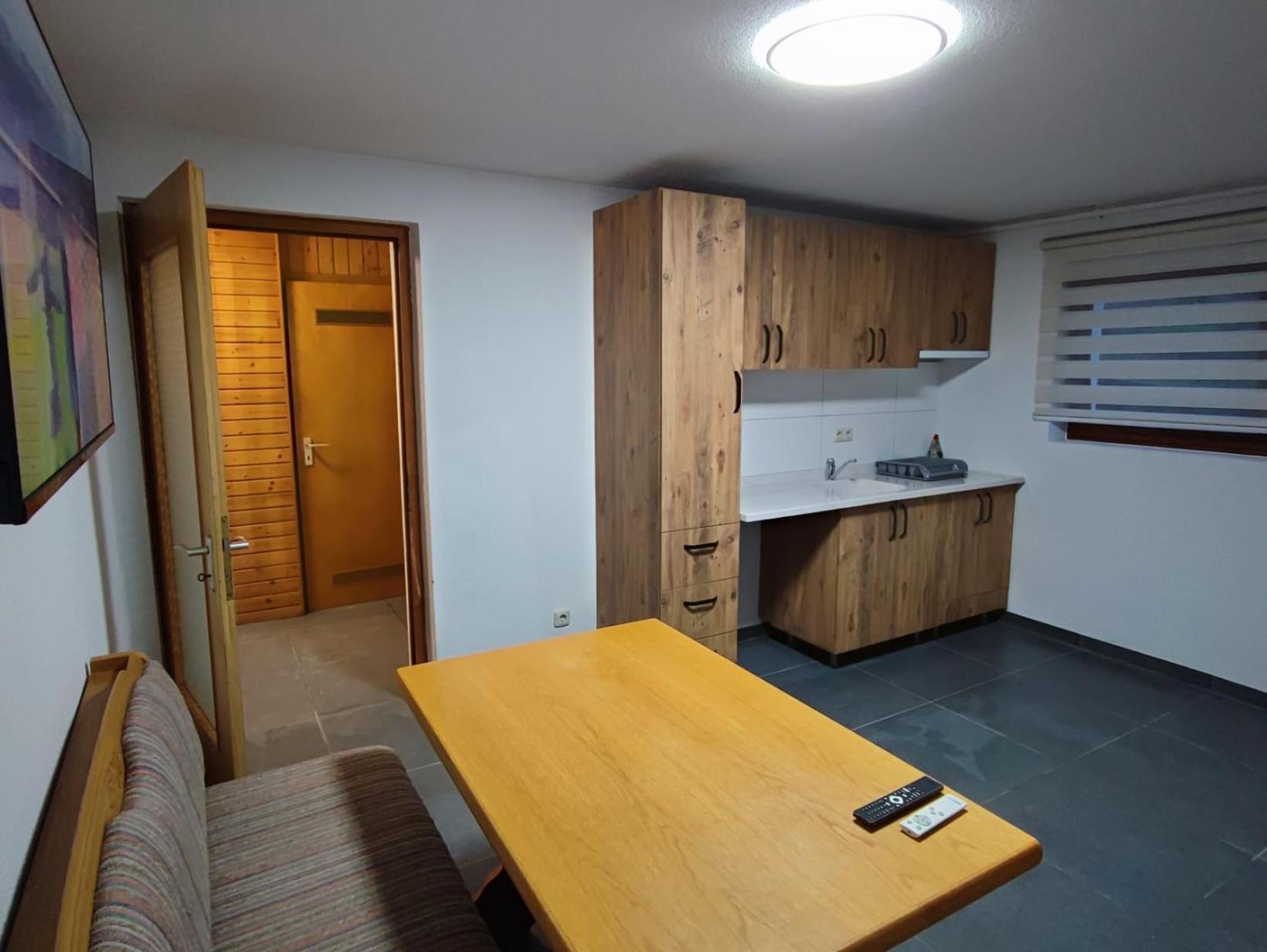 Green Apartments Apartment *